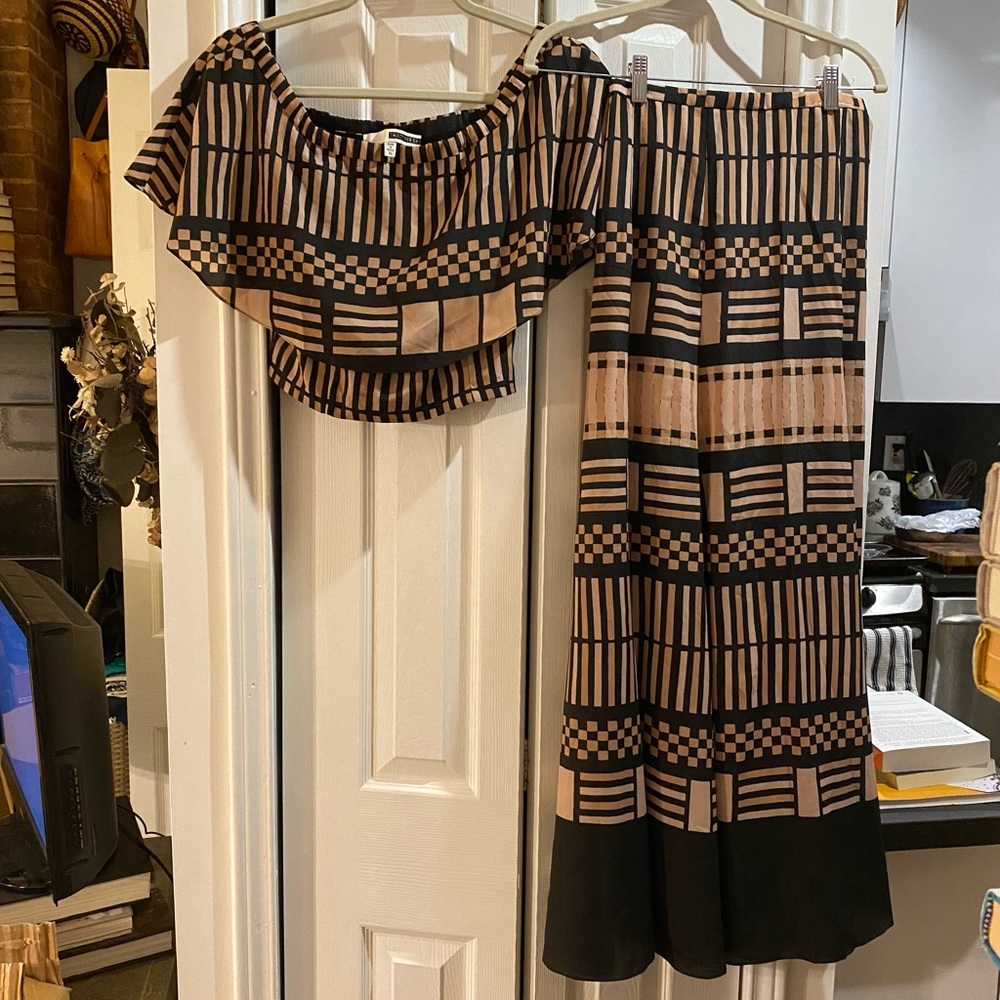 Tracy Reese Off-the-shoulder top & skirt, XS.